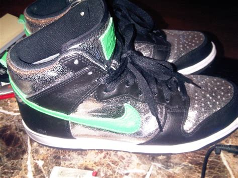 step up Nike dunks